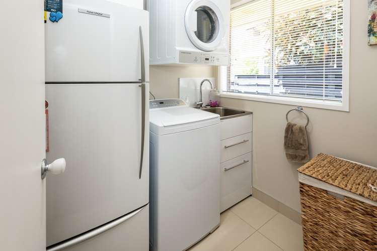 14 Pickwick Parade Mellons Bay_21