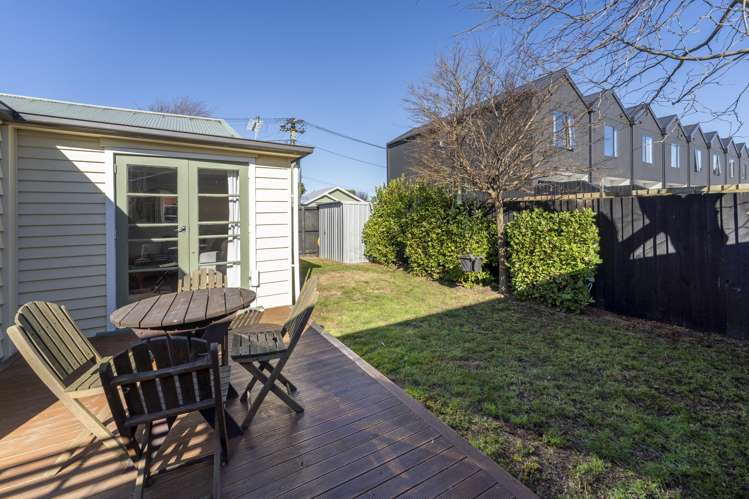 73 Avalon Street Richmond_12
