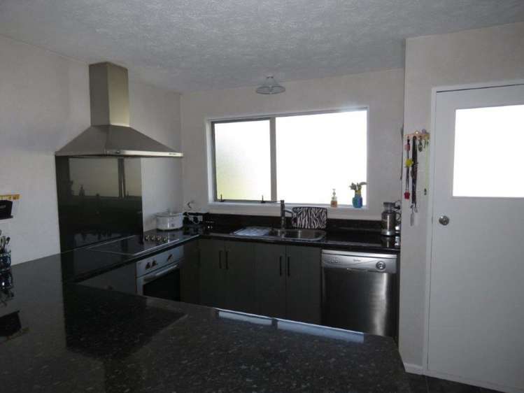 7 Salisbury Street Waikiwi_13