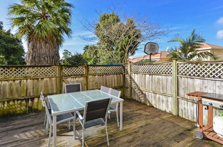 3/35 Fields Parade Oteha_7