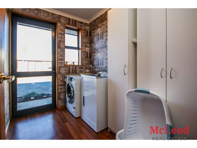 150 Racecourse Road Allenton_29