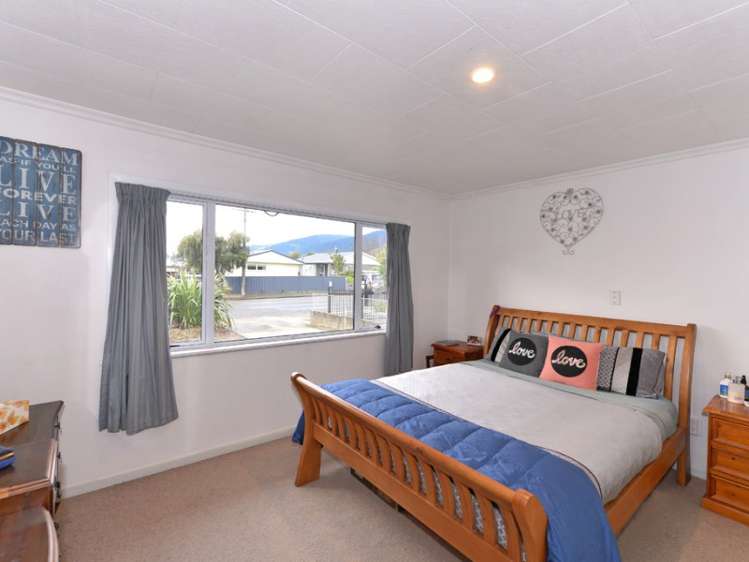 14 Sutton Street Richmond_7