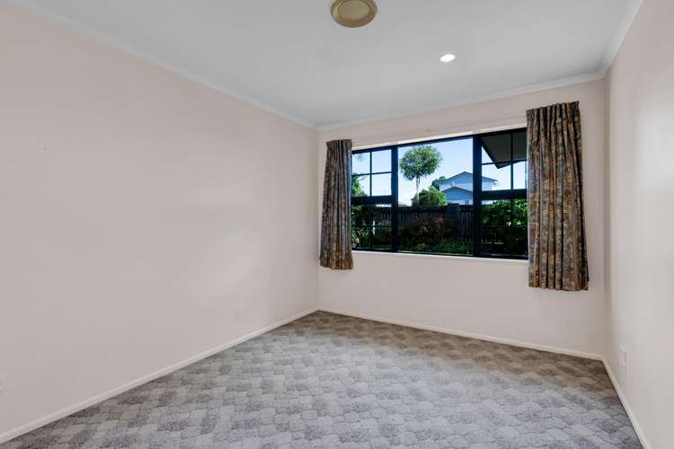 37 Pembroke Road East Stratford_21