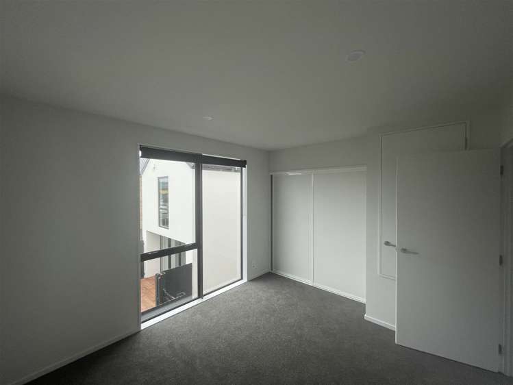 10/27 New Brighton Road Shirley_12