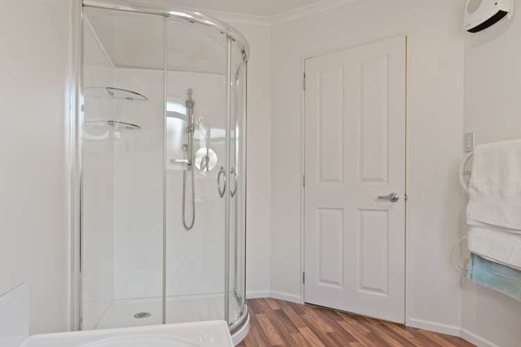 8 Baxter Place Stoke_17