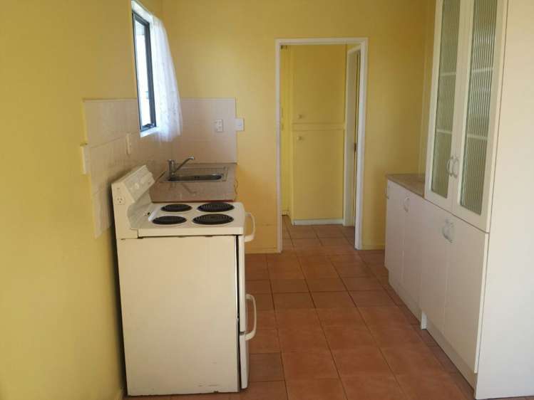 2/84 Palmers Road Clendon Park_4