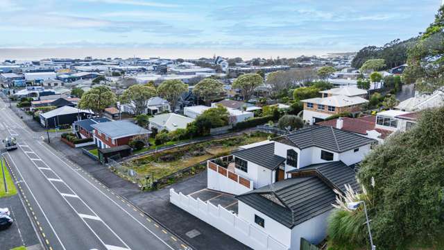 FAMILY HOME WITH PANORAMIC VIEWS