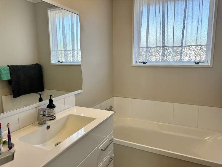 20 Tawhara Place Edgecumbe_9