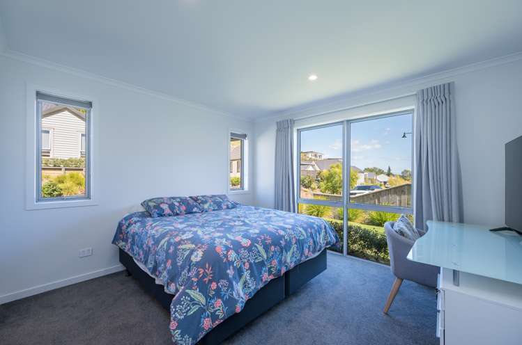 10 Waterson Lane Stoke_11