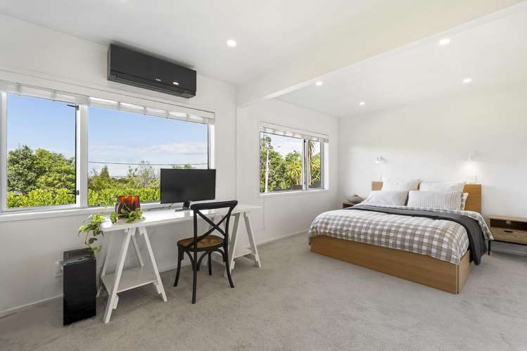 2/86 Seaview Road Castor Bay_23