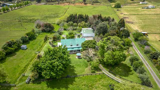 Jacaranda Lodge, 3195 Tiki Road Coromandel_1