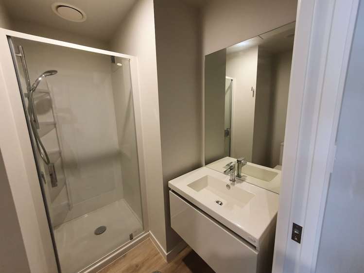 404/2 Colombo Street Newtown_6