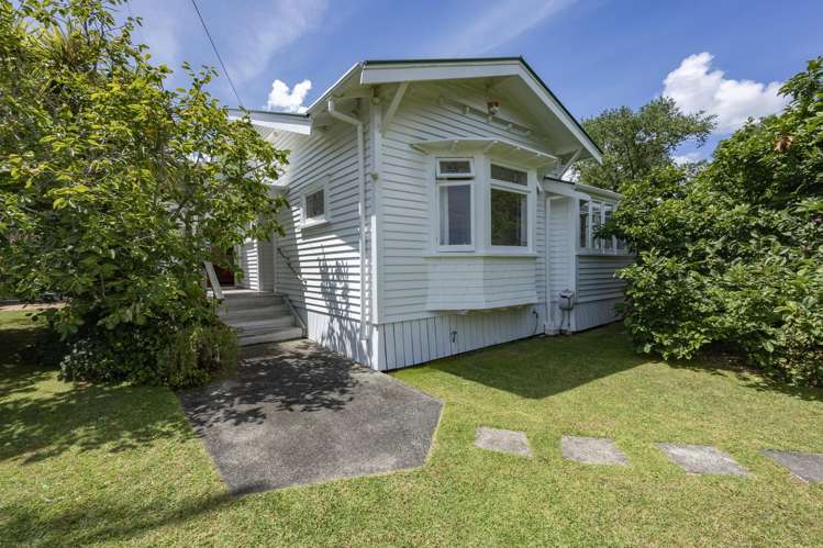 38 Queensway Three Kings_18