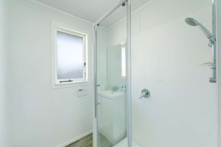 52 Henderson Crescent Parkvale_7