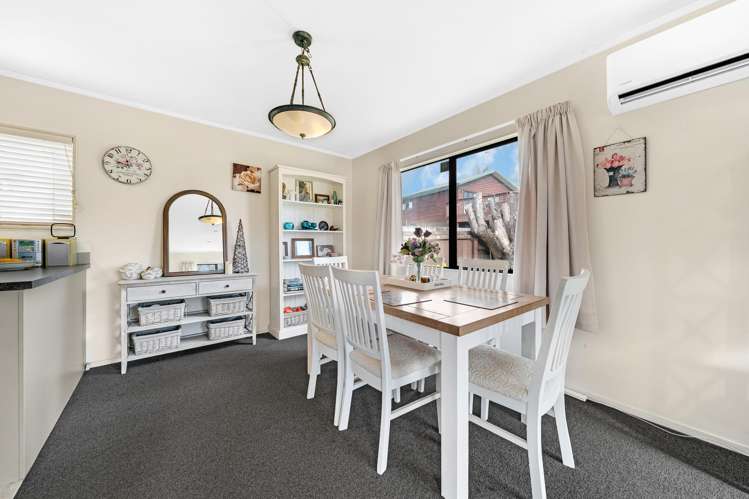 1/27 Lochend Place Highland Park_7
