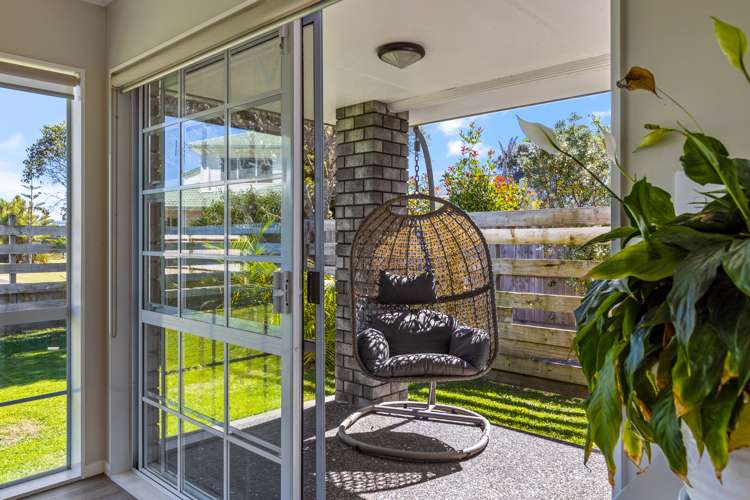 33 Maygrove Drive Orewa_12