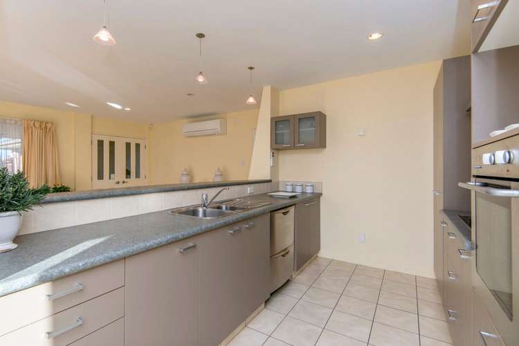 5 Sweet Waters Place Woolston_2