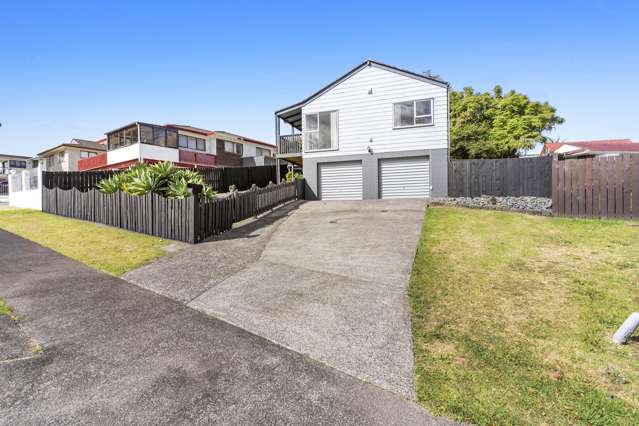 Elevated Living In Sought-After Totara Park