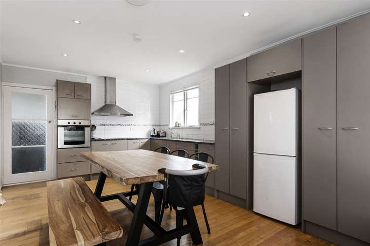 215a Range Road Papamoa_4