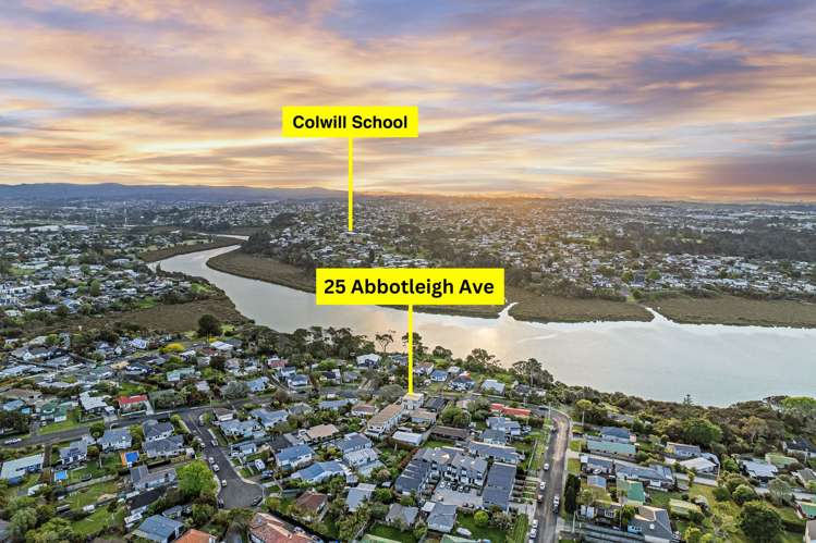 25 Abbotleigh Avenue Te Atatu Peninsula_13