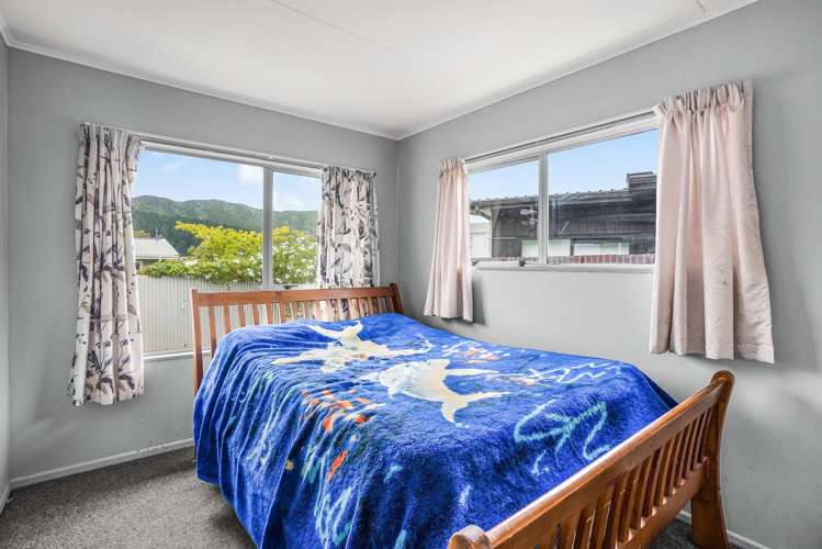 19A Kendal Grove Wainuiomata_10