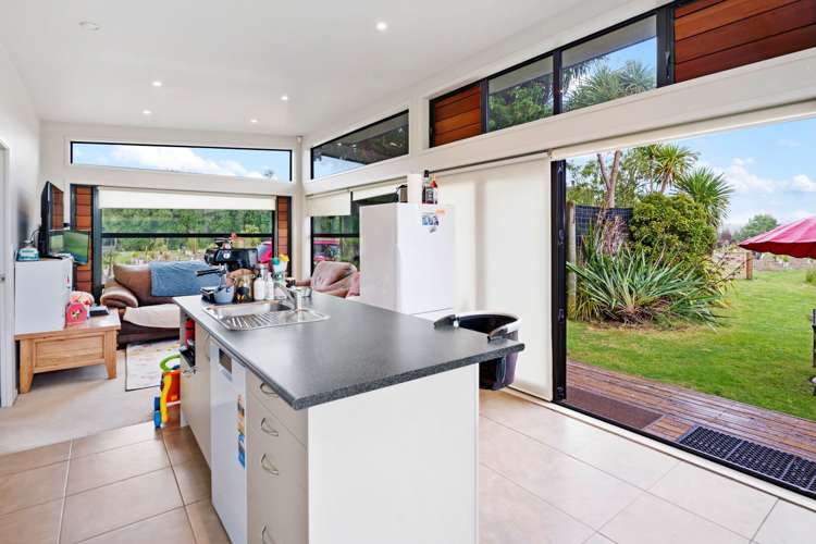 30 Riverpark Drive Kuratau_11