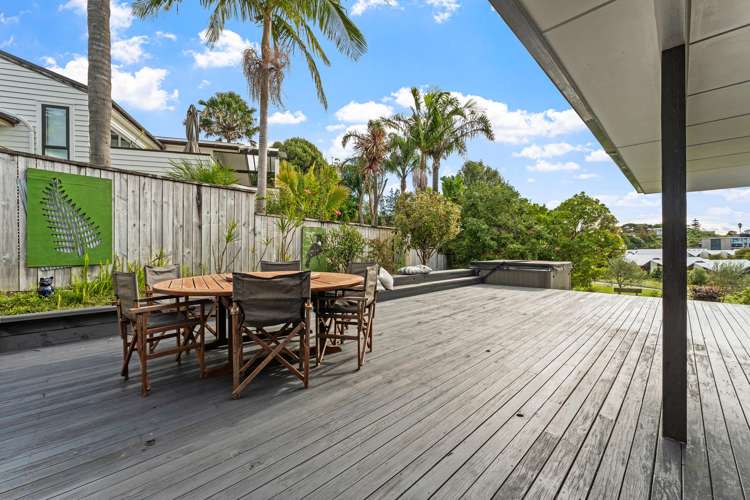 12 Tawhana Crescent Red Beach_8