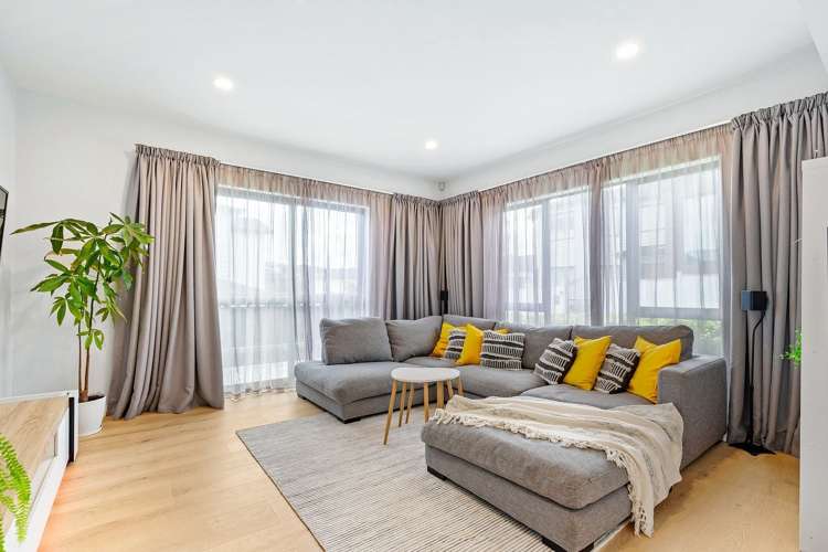 1 Crompton Place Orewa_16