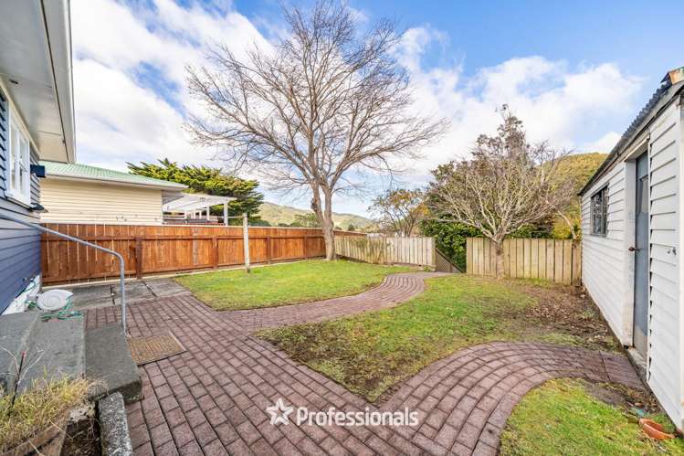 98 Wood Street Wainuiomata_17