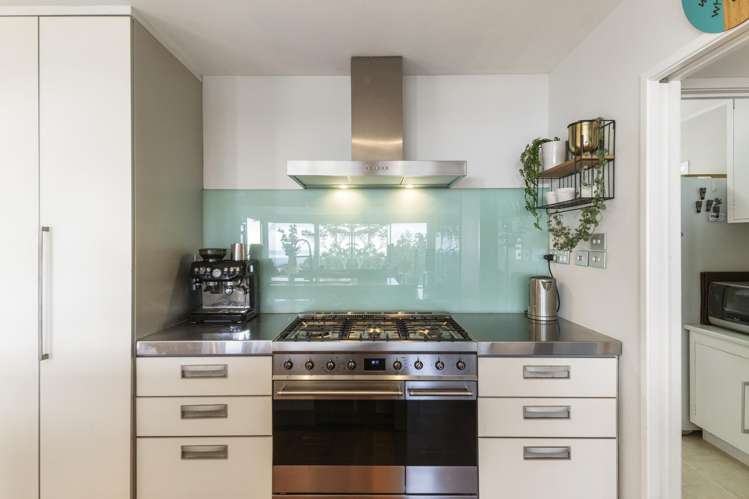 88 Scenic Drive Titirangi_6