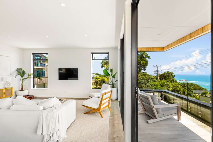 11 Edwin Mitchelson Road Muriwai_12