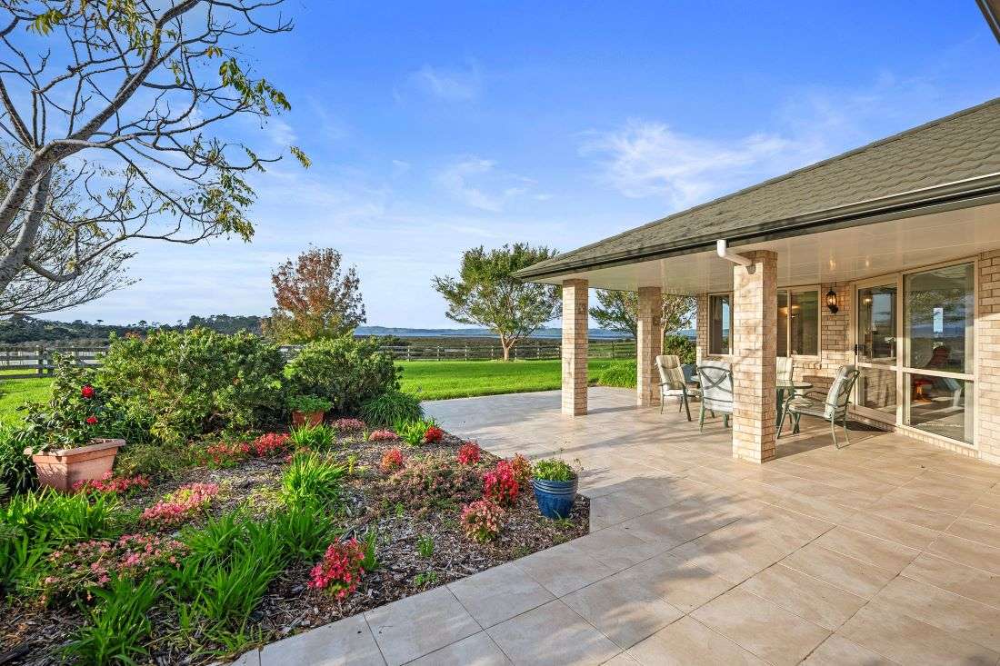 68D Tuparekura Road in South Head, Rodney, Auckland
