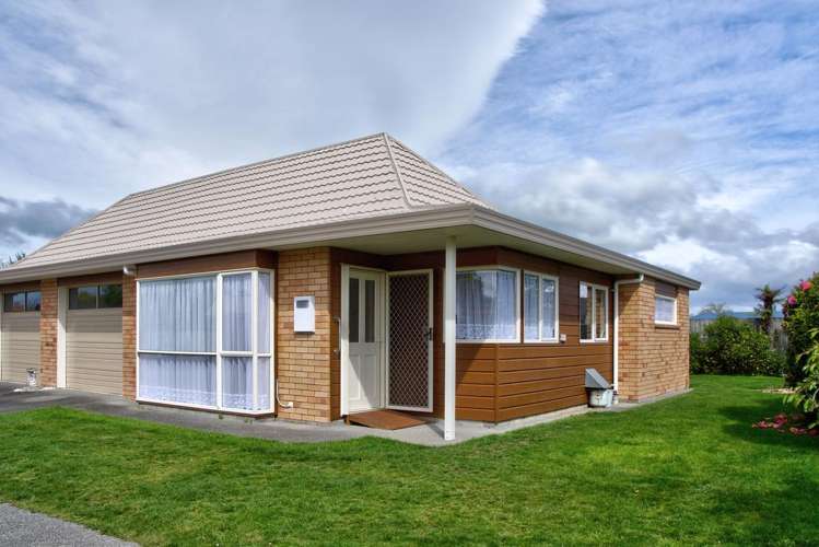 4/2 William Donald Drive Masterton_20