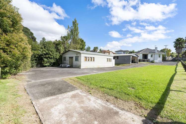 103a Roberts Road Te Atatu South_18