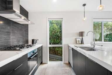 12A Hamlet Place_3