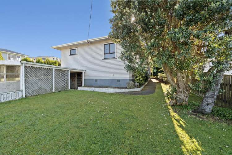 8 Hughson Street Waitara_24