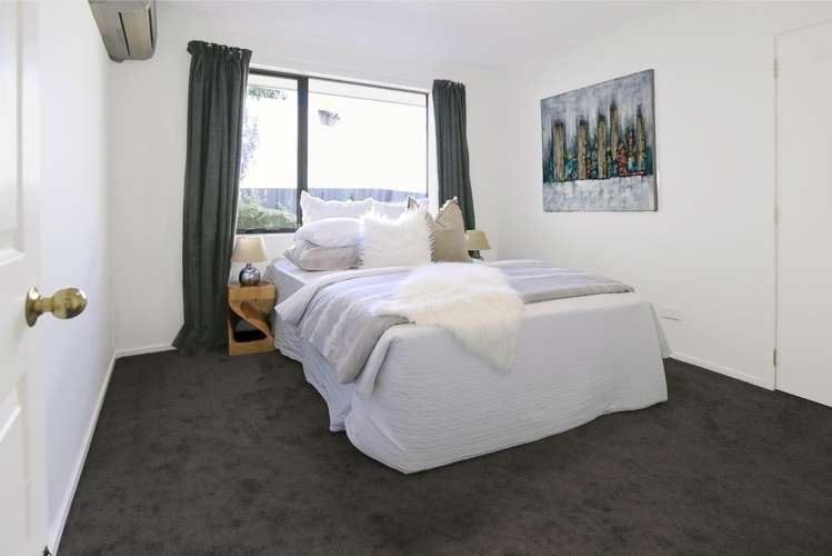 9 Louvain Place Greenhithe_11