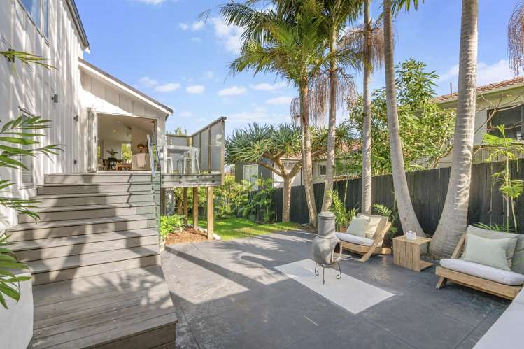 2/4 Richards Avenue Forrest Hill_7