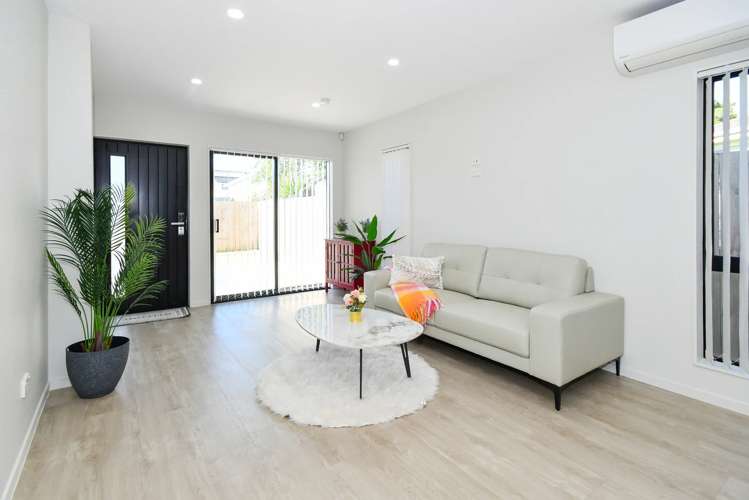 9D Garth Place Manurewa_1
