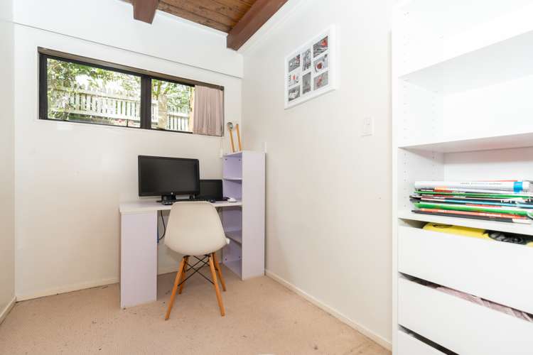 30 Houchens Road Glenview_17