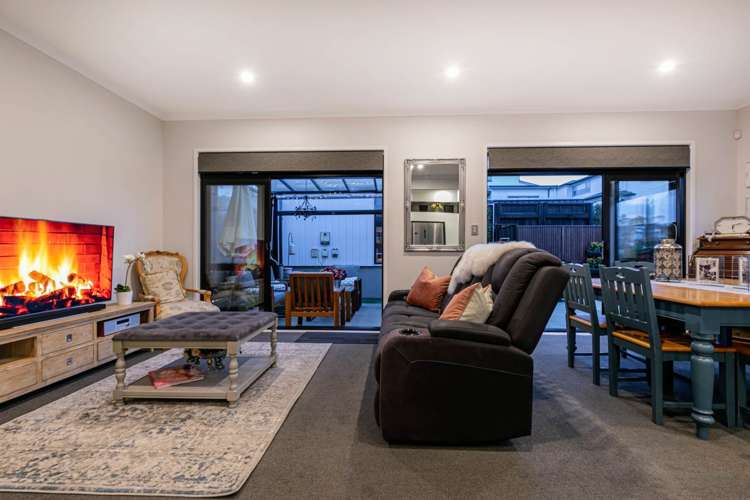 131 Bonair Crescent Silverdale_7