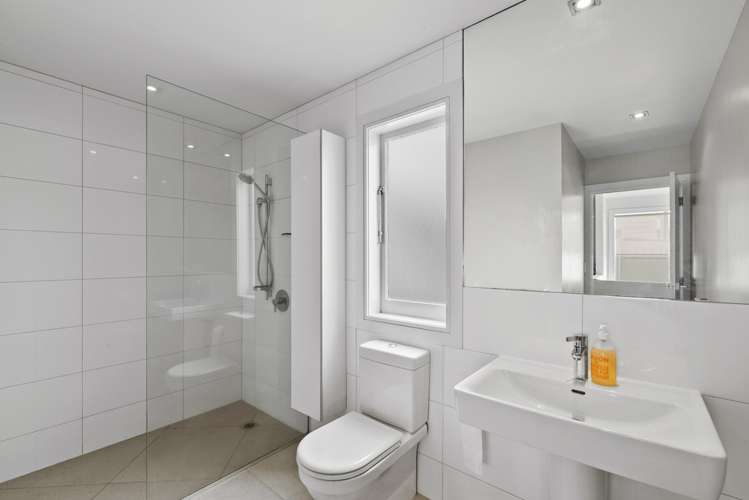 48 Queen Street Northcote Point_15