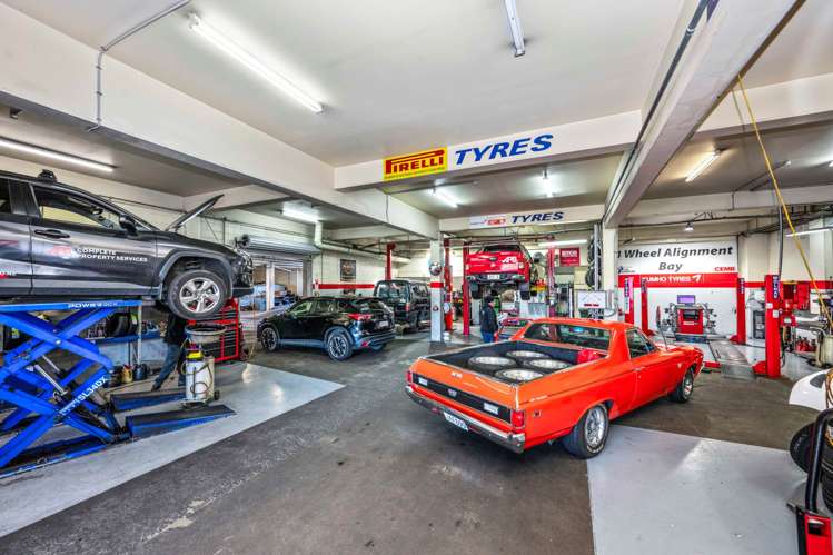 Units A&B/333-335 Sandringham Road St Lukes_8