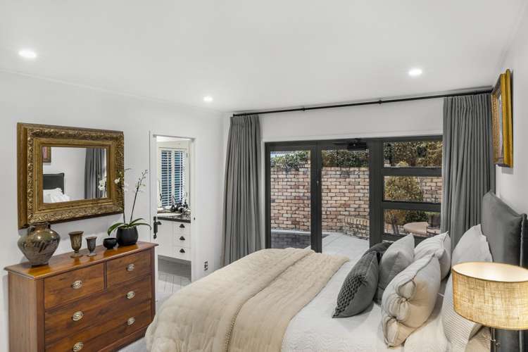 9 Wynsfield Garden Saint Heliers_22