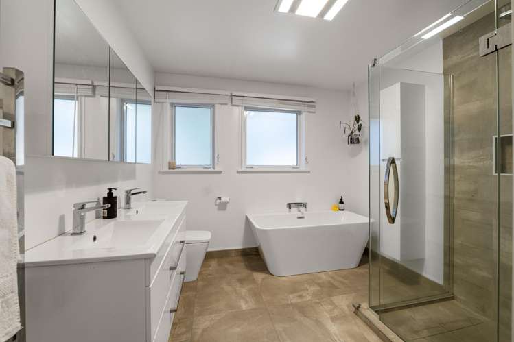 135 Brecon Road Stratford_23