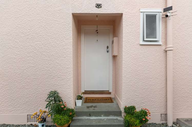 21 Rewa Street Takaro_10