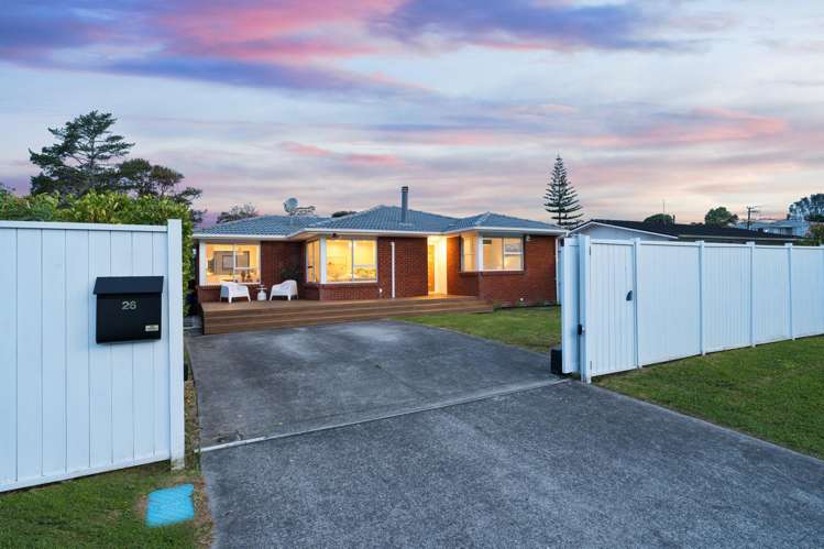 26 Finlow Drive Te Atatu South_20