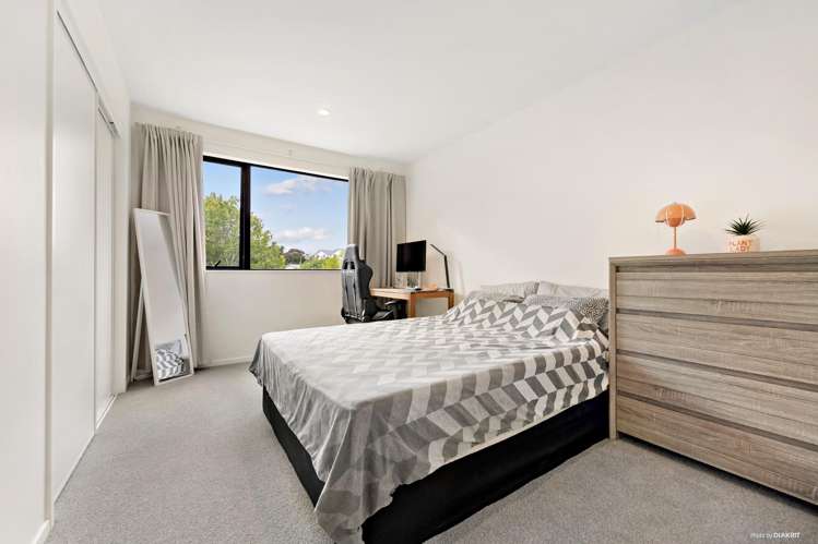 19/26 Springvale Drive_5