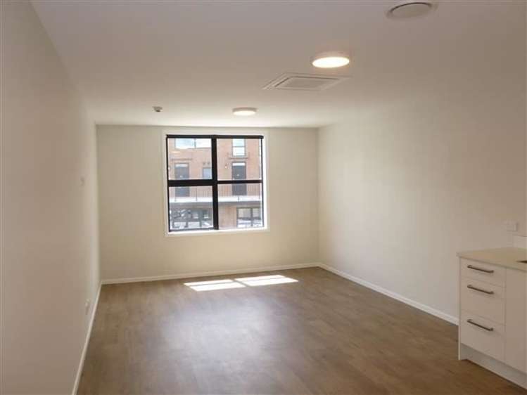 102/4 Village Quarter Lane Frankton_1