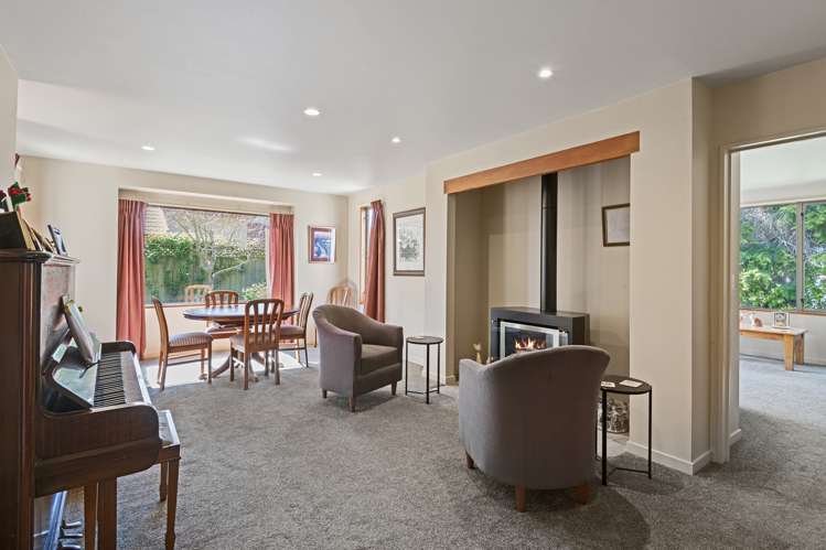 9 Oakmont Green Shirley_8